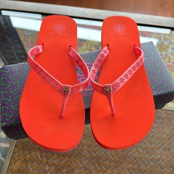 Tory Burch Miranda flip flop in orange and pink. Gently used a few times. Size 9 - Picture 2 of 7